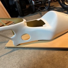 NS1 シートカウル　FRP V2シートの画像