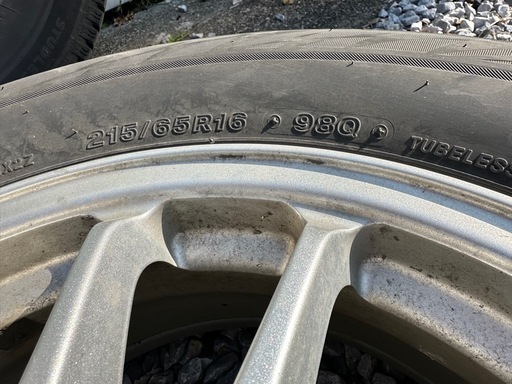 スタッドレス　215／65R16    980
