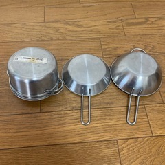 IKEA おままごとキッチン　フライパン、鍋の画像