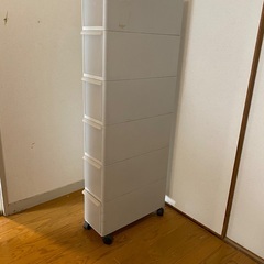 【引渡者決定】閲覧ありがとうございました。スリムストッカー　幅20cm　奥行き48cm　高さ123cmくらいの画像