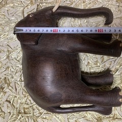 象のインテリア2体の画像