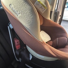 チャイルドシートcombi 0円の画像