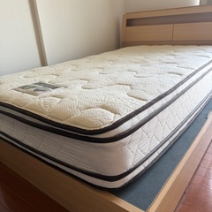 ベッド フレーム　マットレス　セットの画像