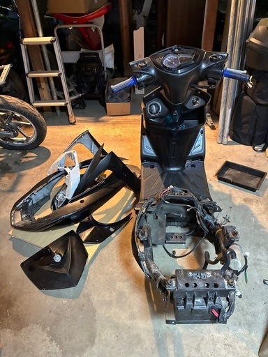 シグナスX3型　カウル　部品取り