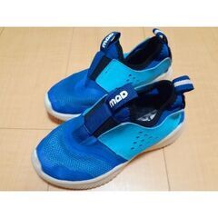 マッドフット　MAD FOOT　スニーカー　19cmの画像