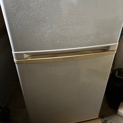 冷蔵庫2ドアの画像