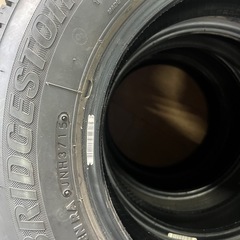 145R12LTブリヂストンスタッドレスタイヤの画像