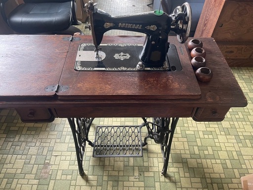 【引取限定】SINGER シンガー　アンティーク　ミシン台　網目鉄脚　ヴィンテージ　足踏みミシン