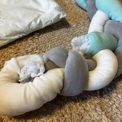 ベビー掛け布団、まくら、ベッドガードクッションの画像