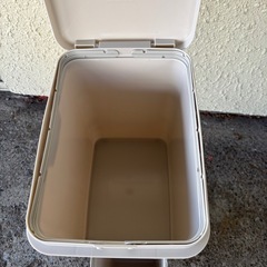 スリムゴミ箱の画像