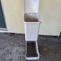 スリムゴミ箱の画像