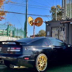 ローンは毎月29,500円～　日産　フェアレディZ　バージョンS　Tバールーフ　タイミングベルト交換済み　フジツボマフラー　東京オートタワーバー　東京オートラジエータークーリングパネル　車高調　ＡＰＥＸｉ追加メーター　社外セミバケットシート　社外１８インチアルミホイール　ＥＴＣの画像