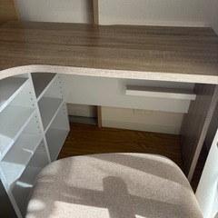 LOWYAデスク、チェアの画像