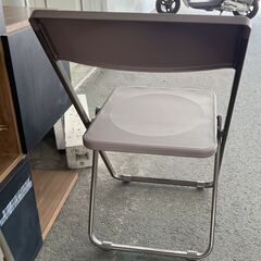 【ドリーム池田店】◎ジモティ割対象品◎パイプ椅子　折りたたみ式　ブラウン　IKW-237の画像