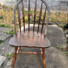 丸テーブル　椅子4脚
の画像