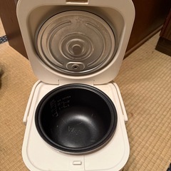     決まりました。ました。ハイアール 3合炊きマイコンジャー炊飯器の画像