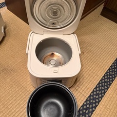     決まりました。ました。ハイアール 3合炊きマイコンジャー炊飯器の画像
