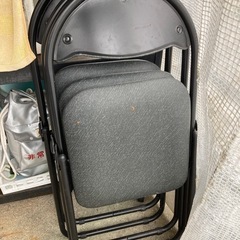 パイプ椅子　１脚　500円の画像