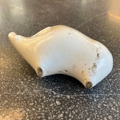 A2511-330 白いイノシシ インテリア 置物 オブジェ 陶器製 幸せを運ぶシンボル 縁起物 干支 キズ汚れ有りの画像