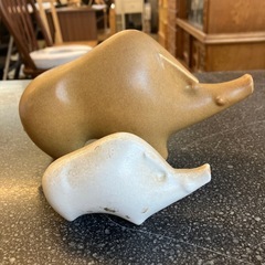 A2511-330 白いイノシシ インテリア 置物 オブジェ 陶器製 幸せを運ぶシンボル 縁起物 干支 キズ汚れ有りの画像