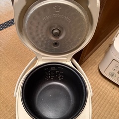 決まりました。ました。タイガー魔法瓶のマイコンジャー炊飯器「JAI-R550」の画像