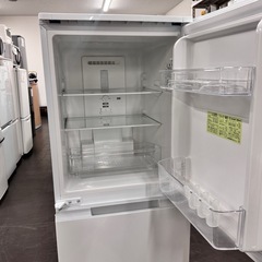 A1783 🌟配送♻️設置可能‼️2021年製シャープ2ドア152L冷蔵庫SJ-15E8-KW🌟動作確認済⭕️保証付き✅の画像