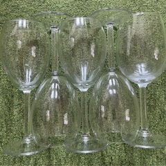 ワイングラス5つの画像