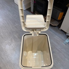 【ゴミ箱】クリーニング済み【管理番号】  1121 橋の画像