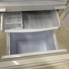 ＼家具＊家電のお店／【ｼﾞｬﾝｸﾞﾙｼﾞｬﾝｸﾞﾙ石川金沢店】 冷蔵庫 シャープ SJ-D14F-W 2020年製の画像