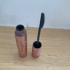 メイベリン　マスカラの画像