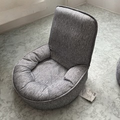 折りたためる座椅子　カインズの画像