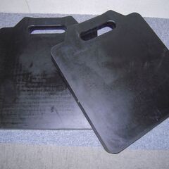 新品販売　アウトリガー敷き板（ゴム100％）新品2枚の画像