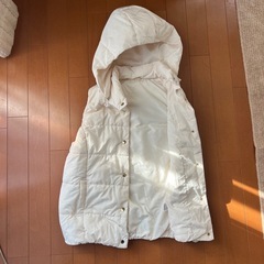 レディース　ベスト　GU 中古の画像