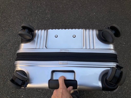 ドンキで買った新品　スーツケース