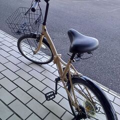 ★リユースのサカイつくば店★TK7370  折りたたみ自転車 20インチ クリーム クリーニング済み 【リユースのサカイつくば店】の画像