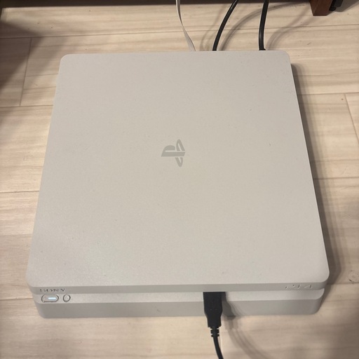 PS4 PlayStation4本体のみ（コントローラー無し）