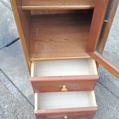 【リサイクルショップどりーむ天保山店】NO.4993　棚　扉付き　写真参照🎵　お手頃価格で販売中🎵の画像