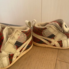 ASICS×familiar コラボベビーシューズ の画像