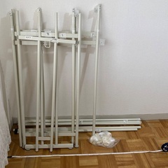 【引渡者決定】閲覧ありがとうございました。伸縮式 突っ張り式 クローゼットハンガー ワイド ホワイト N-S-001801H6AHの画像