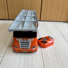 【11月末までの掲載】トミカ　ラジコン　キャリアカーの画像