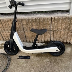 キックボードスクート
の画像