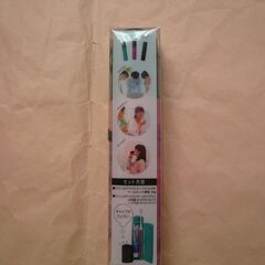 新品LIONライオン　MIGACOT（ミガコット）歯ブラシ、ハミガキ粉、コップのセット。携帯歯ブラシの画像