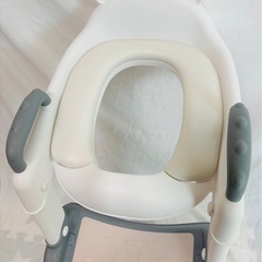 Smart Angelステップ付き補助便座の画像