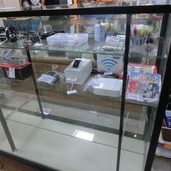 店舗閉店に付きガラスショーケース（ワイドタイプ）差し上げます。の画像