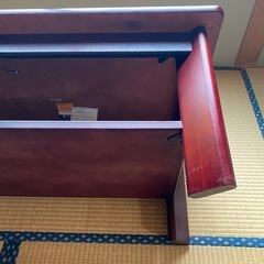 カリモク　テーブルの画像