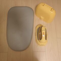 アイロンとアイロン台セットの画像