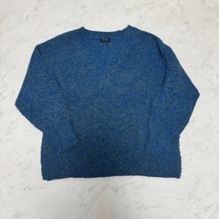 【美品】Tip Top 青 Vネックニットセーター ファーベスト 2点セットの画像