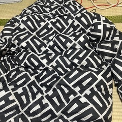 アディダスオリジナルス　中綿の画像