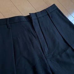 11/23(日)まで！黒ワイドパンツの画像