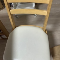 ニトリ　伸長式ダイニングテーブルセット(椅子2脚)の画像